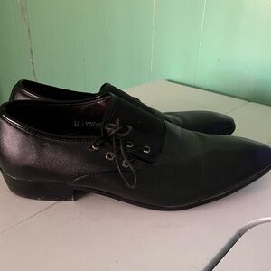 Men’s Black Leather Dress Shoes